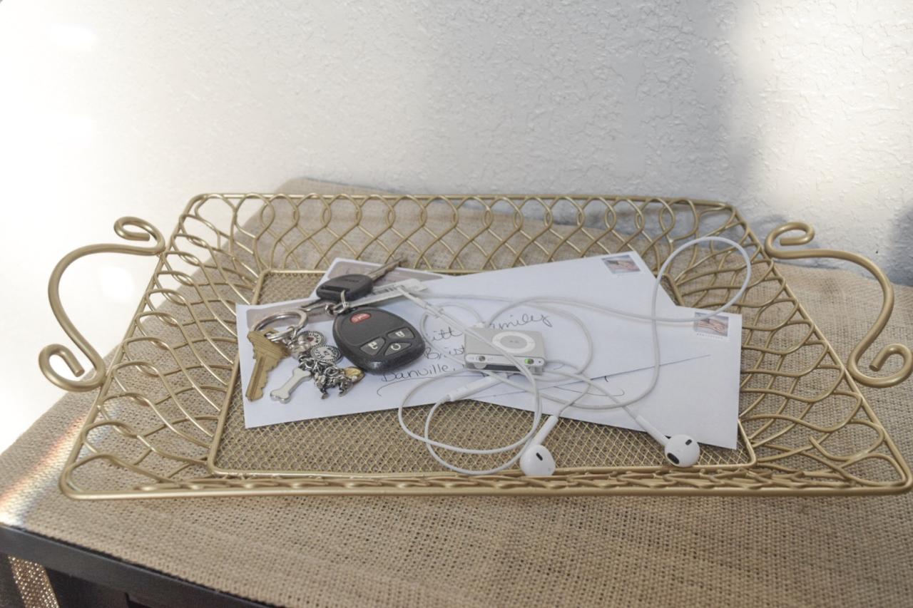 Tray Styling 4 Ways — Home By Hiliary